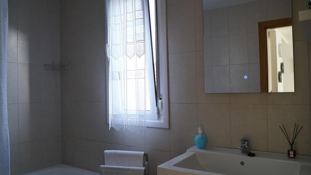 Apartamento Solares Style Vistas Al Rio Miera Exterior foto