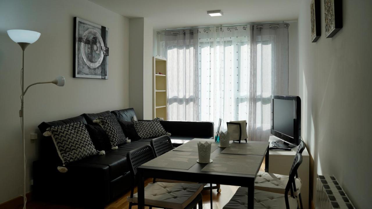 Apartamento Solares Style Vistas Al Rio Miera Exterior foto
